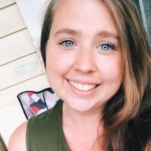 Meet your Posher, Katrina